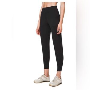 Lululemon. Elegant Black Cropped Women's Pants